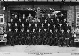 Dad at the Hendon Police Driving School 1962, Dad 3rd row, 4th from the right 