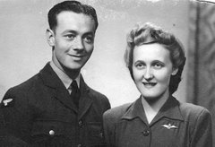 Bob and Jennie Routledge in 1943