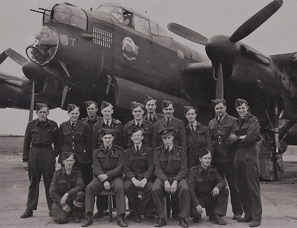 Bill Young's crew pose with the ground crew in from of KM-T Tommy. This photo was apparently taken on the 4th July 1944. By the following morning four of the crew would be dead, and two more on the run in France.